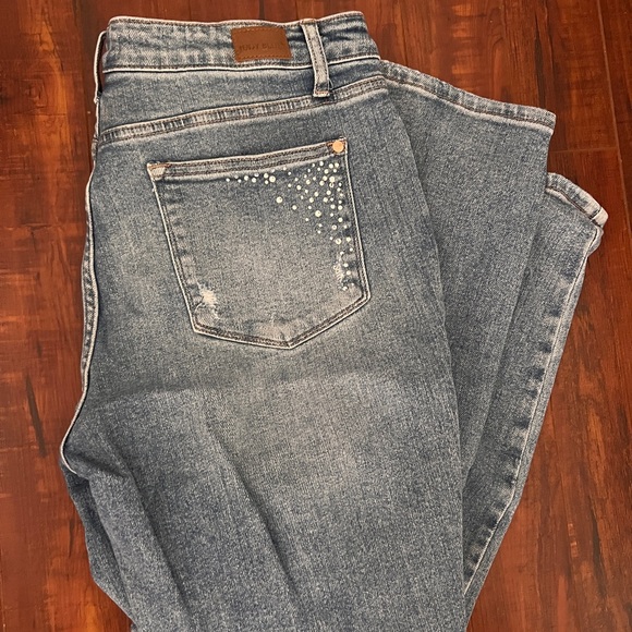 Judy Blue Rhinestone Jeans - Picture 3 of 4
